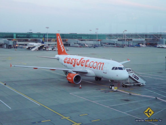 Airbus A319-111